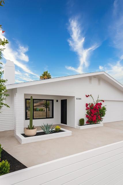 53385 Eisenhower Dr Drive, La Quinta CA: https://media.crmls.org/mediaz/20275adf-46e8-474c-a5e0-ed9e9e6c0660.jpg