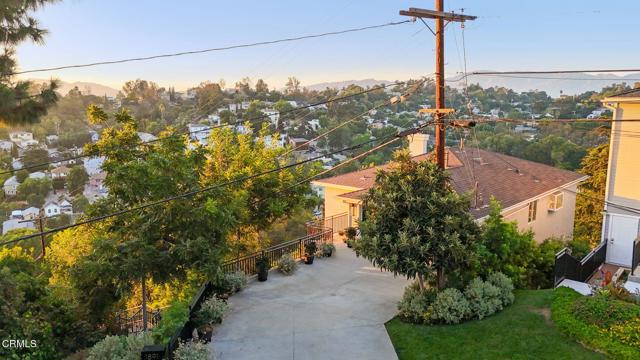 1891 Lucretia Avenue, Los Angeles CA: https://media.crmls.org/mediaz/20281fdc-4c8e-4004-b94d-f1a9ec6fb72c.jpg