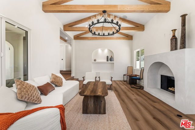 Drew Fenton | 266 Mabery Road Santa Monica CA | MLS: 7395913