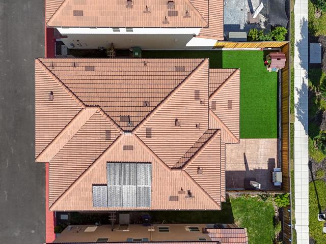 410 E Redberry Place, Mountain House CA: https://media.crmls.org/mediaz/202952fd-0ac3-4c88-88c9-5d2d9cc9b514.jpg