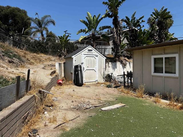 1817 Ramon Street, Lemon Grove CA: https://media.crmls.org/mediaz/202ab7f0-dd0b-4607-8b4b-b96fa24e82b3.jpg