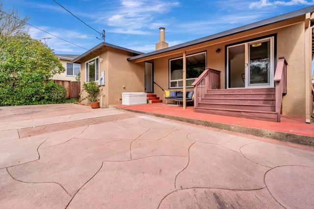 18 Queen Anne Court, Millbrae CA: https://media.crmls.org/mediaz/202ac6ec-f1ae-40ed-8cae-e5799d926ba4.jpg