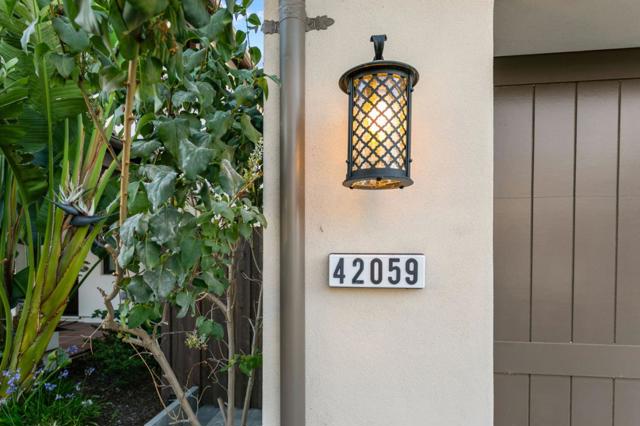 42059 Vinha Way, Fremont CA: https://media.crmls.org/mediaz/202c55f6-c5c6-4440-a2d9-07c207f0d8b3.jpg