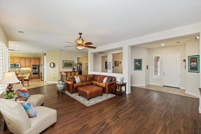 81435 Camino Sevilla, Indio CA: https://media.crmls.org/mediaz/202ef29e-53fe-4604-9783-3aa25d9317ed.jpg