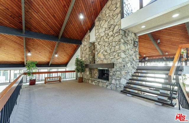 7777 W 91St Street, Playa del Rey CA: https://media.crmls.org/mediaz/202f0c79-0398-4364-b80f-d1c4b29079fd.jpg