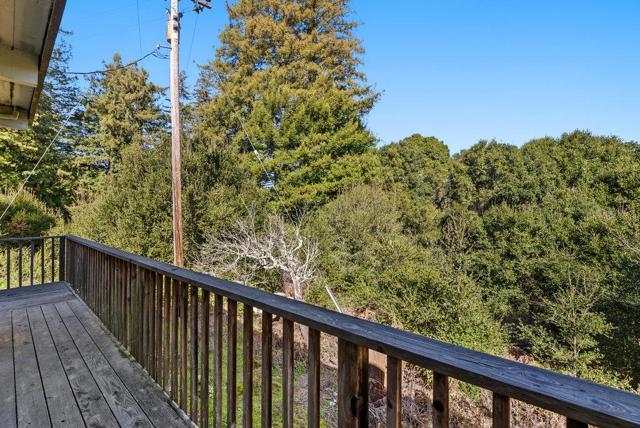 500 Valencia School Road, Aptos CA: https://media.crmls.org/mediaz/202f5cac-97e7-49a0-8add-28c7d8919d13.jpg