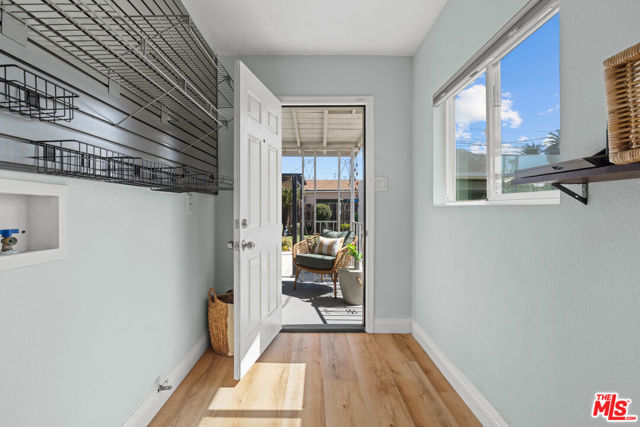 5832 South Van Ness Avenue photo 18