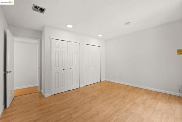 300 Locust Dr, Vallejo CA: https://media.crmls.org/mediaz/202f7a94-22a1-4162-9326-fa411d44b6b7.jpg