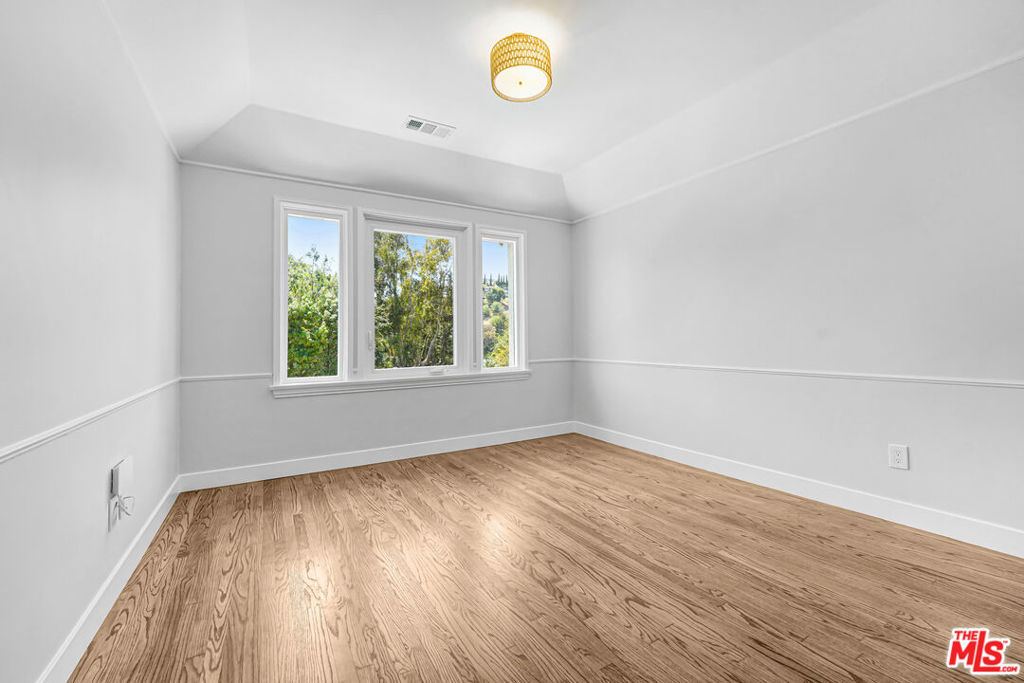 MLS #26831643 image #20