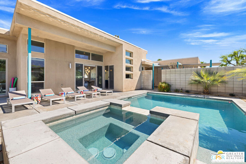 1155 Lucent Court