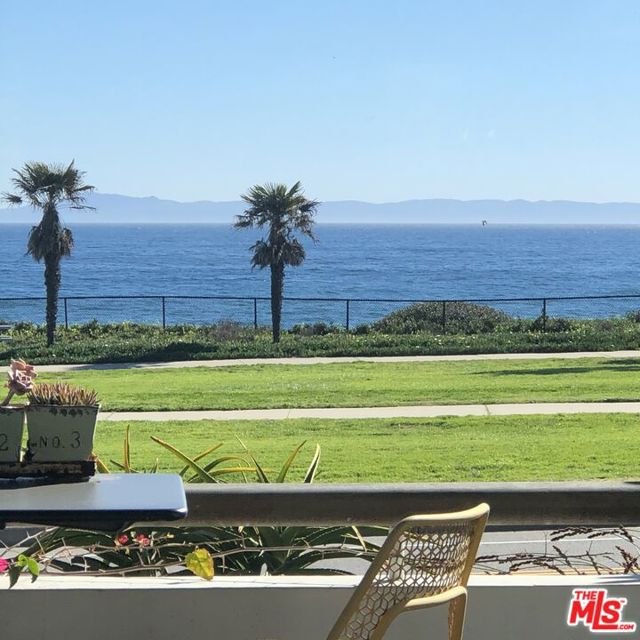 1312 Shoreline Drive, Santa Barbara CA: https://media.crmls.org/mediaz/2031d274-bc64-48fd-b00e-ceaeaff31f4b.jpg