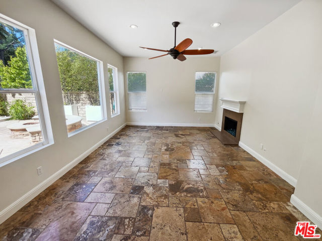 6019 Caledonia Court photo 4