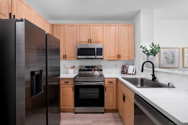Image 4 of 41 For 1601 India St  316