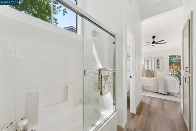 3075 Shiles Loop, Brentwood CA: https://media.crmls.org/mediaz/20341558-1920-4179-8bb9-6893a38024a6.jpg