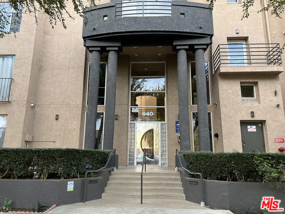 640 W 4th Street #205