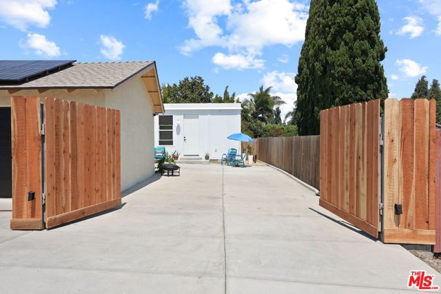 1716 Lodgepole Road, San Marcos CA: https://media.crmls.org/mediaz/203421e0-9657-400e-babb-06af84f7e7ac.jpg