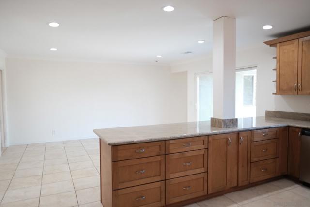 2345 Alta Vista Dr, Vista CA: https://media.crmls.org/mediaz/20348a20-9520-4b8c-8861-eb3788c575be.jpg
