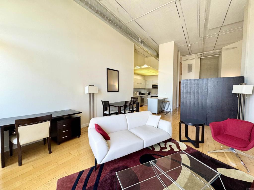 550 Seagaze Drive - photo 8