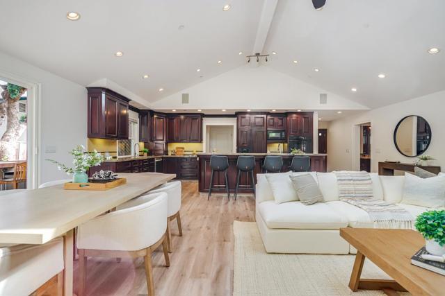 Image 9 of 40 For 989 Coeur D Alene Way