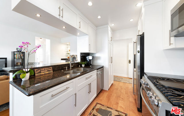 922 14th Street, 207 photo 5