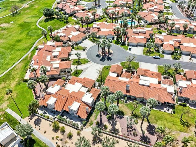 110 Celano Circle, Palm Desert CA: https://media.crmls.org/mediaz/20360d4e-25f4-4ea2-b482-8c15b7e21aa3.jpg