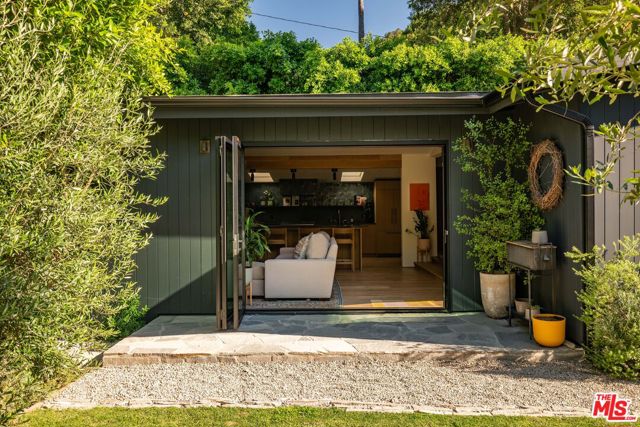 4157 Sunswept Drive photo 8