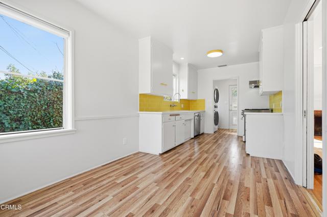 Detail Gallery Image 10 of 26 For 2938 Santa Carlotta St, La Crescenta,  CA 91214 - 2 Beds | 1 Baths