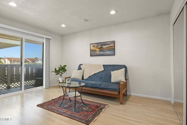Detail Gallery Image 19 of 44 For 5125 Wooley Rd #5,  Oxnard,  CA 93035 - 2 Beds | 2 Baths