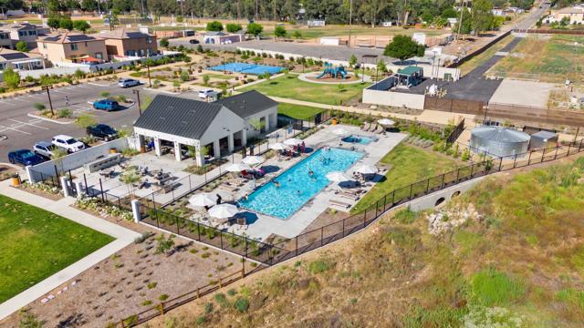 13305 Cultivate Ct, Valley Center CA: https://media.crmls.org/mediaz/2037b769-b473-45d9-bbba-5f5a7394c77b.jpg