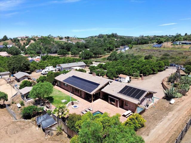 29481 Miller Road, Valley Center CA: https://media.crmls.org/mediaz/2037e684-0551-4ff9-8253-0881a15bac56.jpg