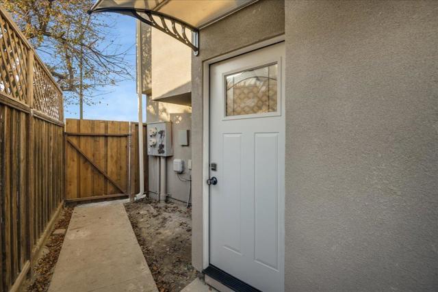 Image 47 of 67 For 2604 Sierra Vista Court Court
