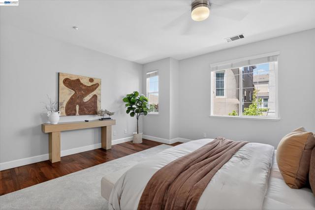 5880 Hillbrook Pl, Dublin CA: https://media.crmls.org/mediaz/2039610a-1217-44fd-a7a4-73790f3c5e37.jpg