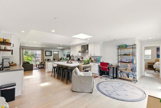 301 25th Avenue, Santa Cruz CA: https://media.crmls.org/mediaz/203a7e78-267f-4fe5-962f-e60ede4fea38.jpg
