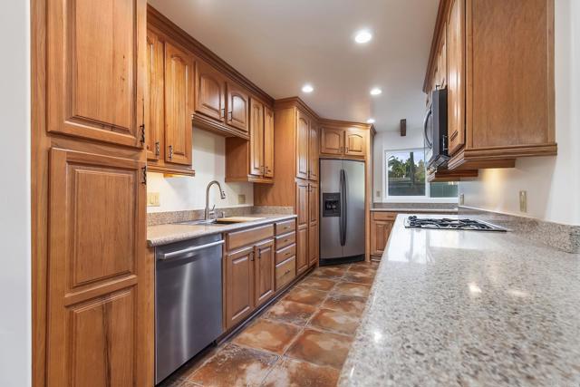 10546 VALLE VISTA RD, Lakeside CA: https://media.crmls.org/mediaz/203b43cb-2842-436c-abaf-401039ced081.jpg