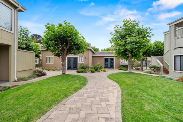 820 Casanova Avenue, Monterey CA: https://media.crmls.org/mediaz/203b7be7-aa7f-4e3e-bd21-709061e1f4ef.jpg