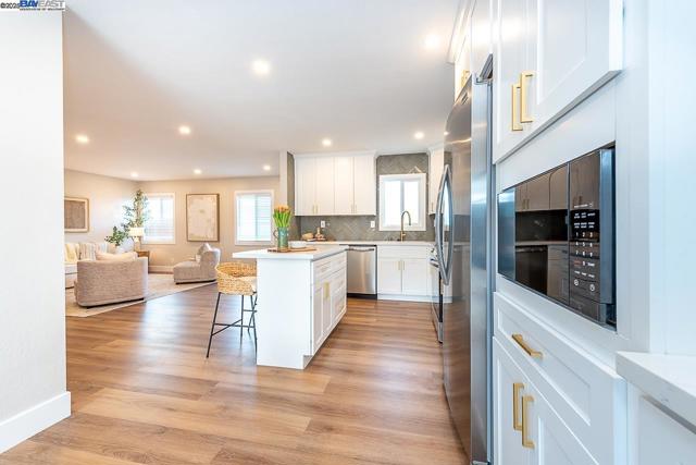 41327 Erma Ave, Fremont CA: https://media.crmls.org/mediaz/203b83f0-d0f5-43f6-b9ed-b13f445bb94b.jpg