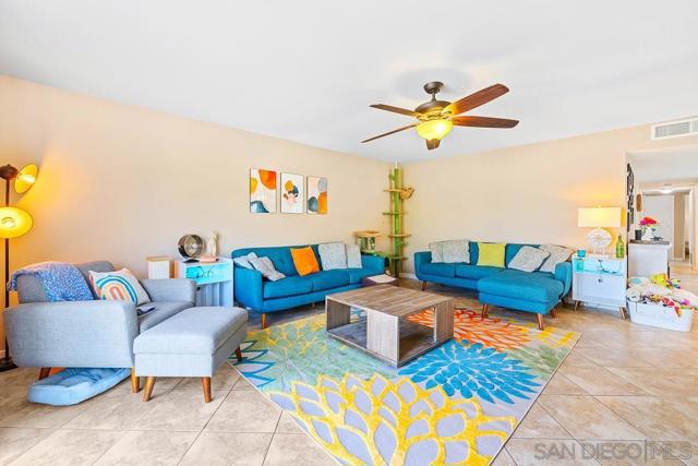 44784 Sherwood Drive, Indio CA: https://media.crmls.org/mediaz/203b957e-af9c-45d1-9c86-8ed1cf54e9e3.jpg