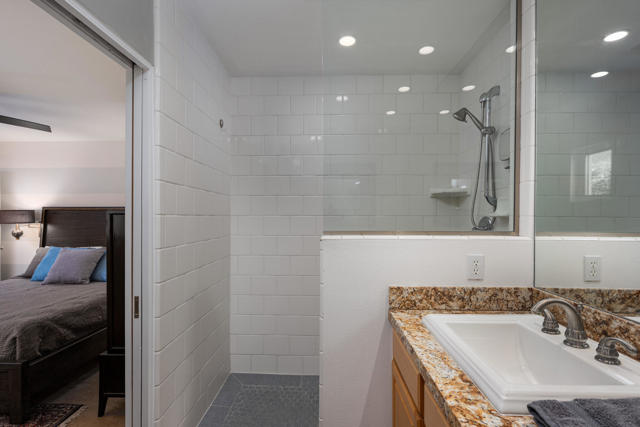 590 N Plaza Amigo, Palm Springs, CA 92262