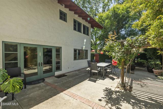 4411 Regents Court, Westlake Village CA: https://media.crmls.org/mediaz/203de13a-8a74-46d0-876e-6aa72f1956aa.jpg