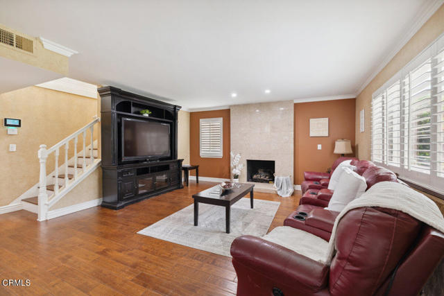 Detail Gallery Image 11 of 29 For 1519 Lyndhurst Ave, Camarillo,  CA 93010 - 4 Beds | 2 Baths
