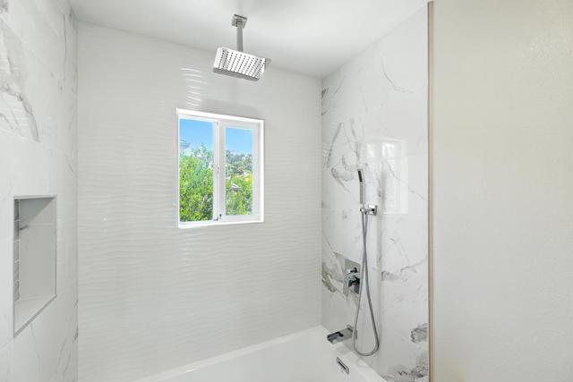 553 Lower Vintners Circle, Fremont CA: https://media.crmls.org/mediaz/203f2b74-4165-400c-985b-73e05ce20984.jpg