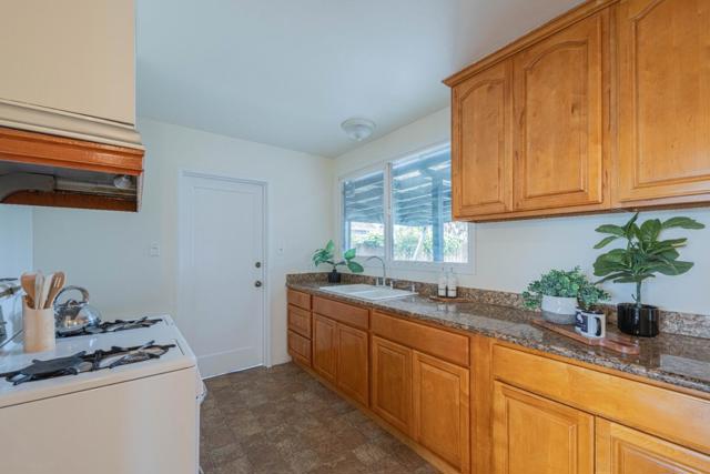 322 Chaparral Street, Salinas CA: https://media.crmls.org/mediaz/20409428-5a0c-448a-b065-95526fe1b6c8.jpg