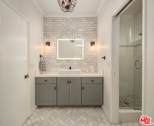 1221 N Kings Road, West Hollywood CA: https://media.crmls.org/mediaz/2040b323-4930-447f-92fa-4bb28eaa3724.jpg