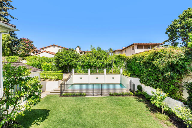 1184 Arden Road, Pasadena CA: https://media.crmls.org/mediaz/20414526-ee82-45f8-ba84-6c814d0bdf94.jpg