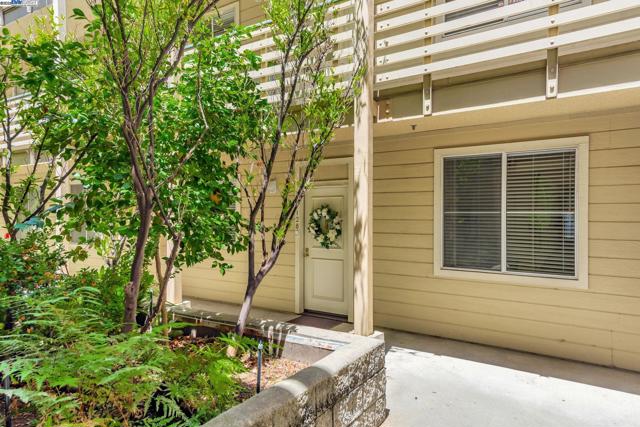 929 E El Camino Real, Sunnyvale CA: https://media.crmls.org/mediaz/2041a5dc-9301-40ab-b89c-82004a070001.jpg