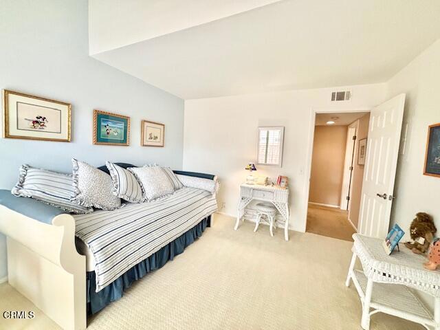 2271 Martinique Lane, Oxnard CA: https://media.crmls.org/mediaz/2041e1fa-0d51-4956-9c68-270f5aefc14e.jpg