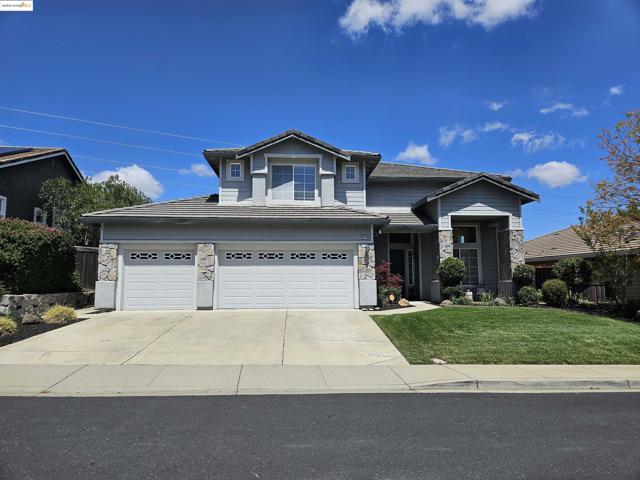 8040 Kelok Way, Clayton CA: https://media.crmls.org/mediaz/20428784-74b6-4649-a99a-6d99bfe2aa5c.jpg