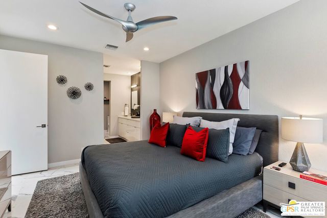 1475 E Amado Road, Palm Springs CA: https://media.crmls.org/mediaz/2042bbb0-d3a6-463a-b0c1-2345bd5ab197.jpg