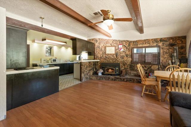 39148 Rim Of The World Drive, Fawnskin CA: https://media.crmls.org/mediaz/20431265-ba59-4598-8aa8-e0916bc2cae5.jpg