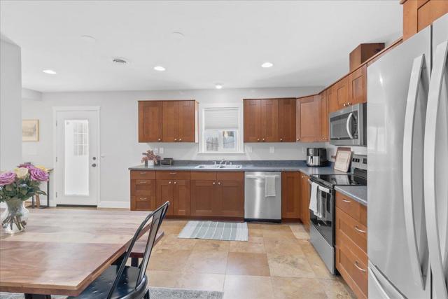 33 Fourth Street, Spreckels CA: https://media.crmls.org/mediaz/204313b0-4003-45fa-81f6-a90b969718f3.jpg